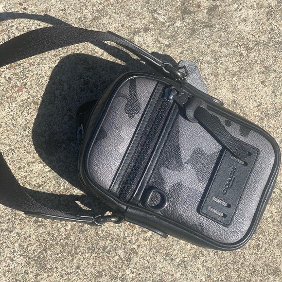 Coach crossbody Bag - Picture 2 of 5